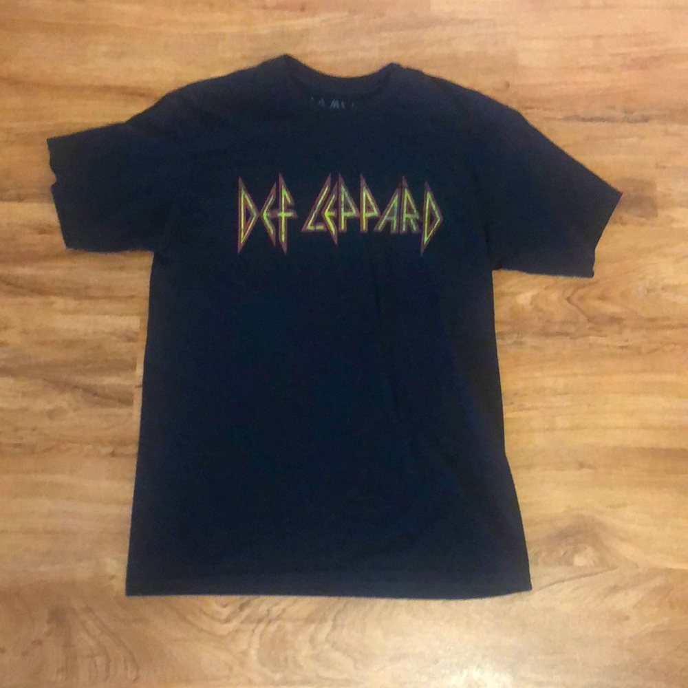 Def Leppard Classic Rock Band T-shirt. Medium